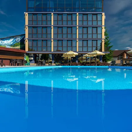 Summit Hotel