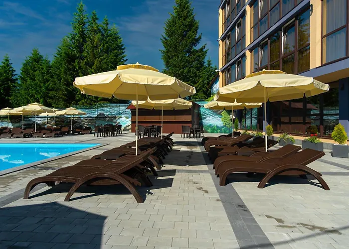 Summit Hotell *